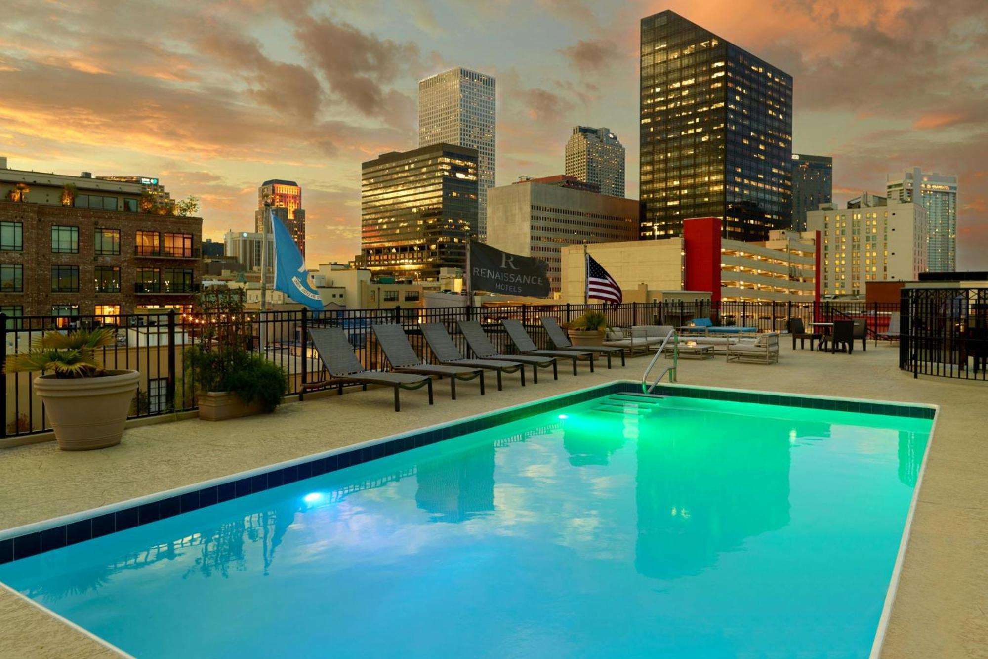 Renaissance New Orleans Arts Warehouse District Hotel Exterior photo